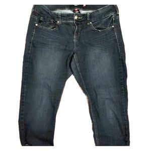 Torrid ankle length zipper detail jeans